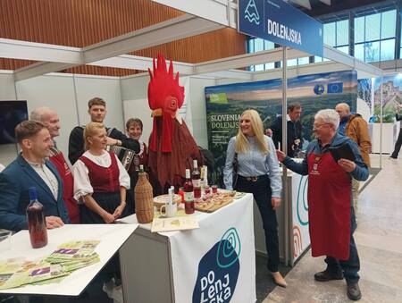 IMG-5f368b073897f424b50ab39693693dd7-V